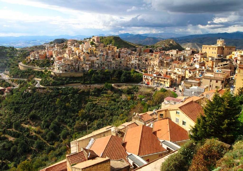Vecchia Dimora Resort Centuripe Εξωτερικό φωτογραφία